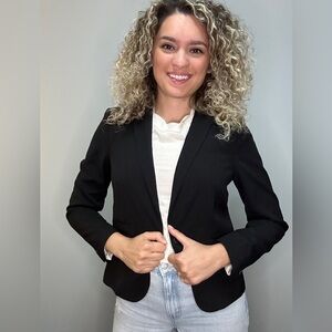 Black H&M blazer for office or work